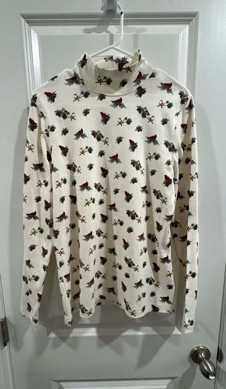 Croft & Barrow Holiday Bird Turtleneck Size M White Cotton Long Sleeve Shirt